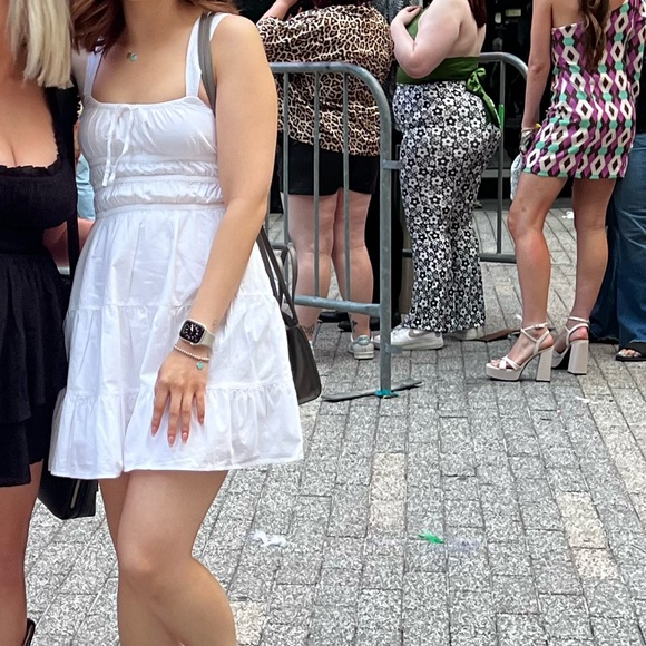 Aritzia Sunday Best Martine Dress - Picture 2 of 2